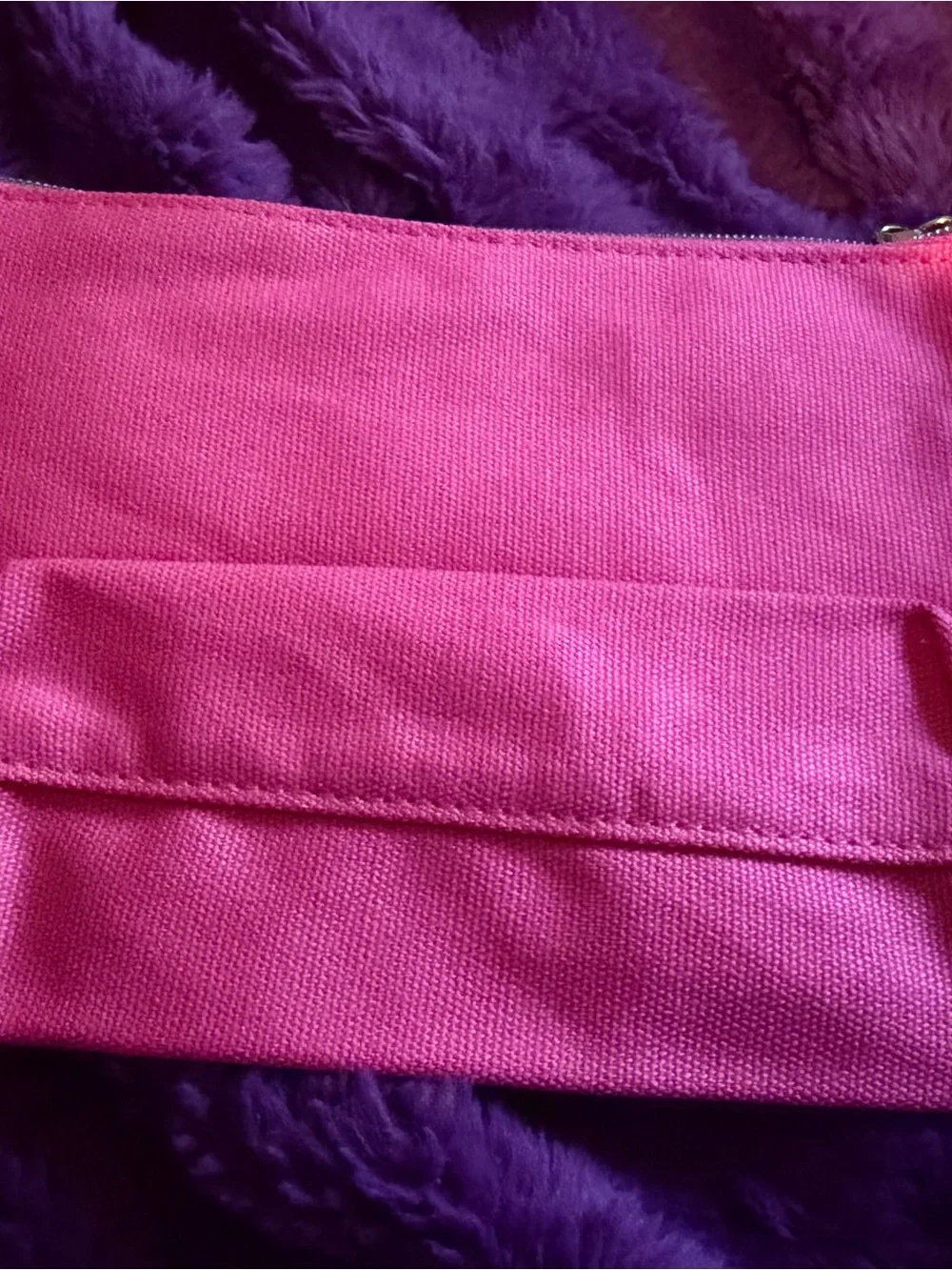 IT Cosmetics Magenta Canvas Cosmetic Pouch | Travel Makeup Bag / Organizer